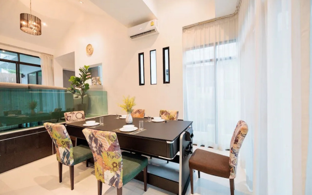 Pool villa at Kamala Regent by Lofty
