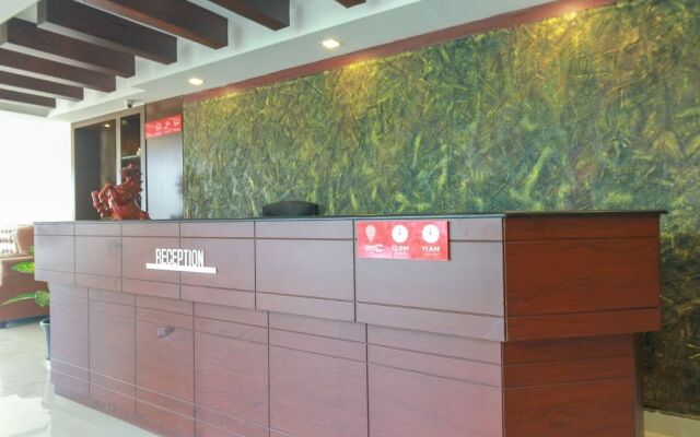 OYO 26990 Hotel Ivory Grande