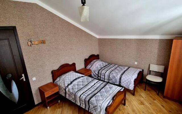 Veli Group guest house near Gelati Monastery