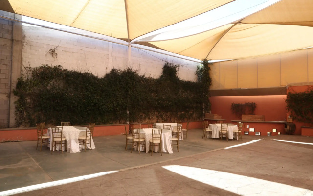 Copper Canyon Boutique Hotel