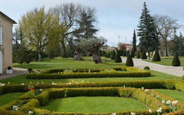 Château Fombrauge - Bernard Magrez Luxury Wine Ex