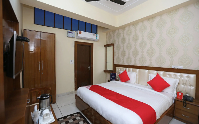 Oyo 16761 Rk Regency