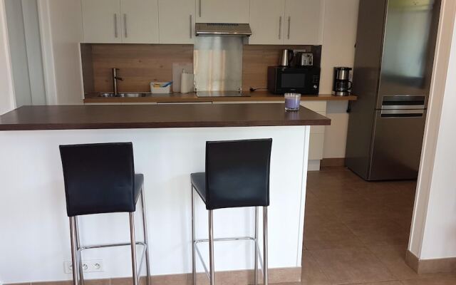 Studio In Argenteuil With Wifi