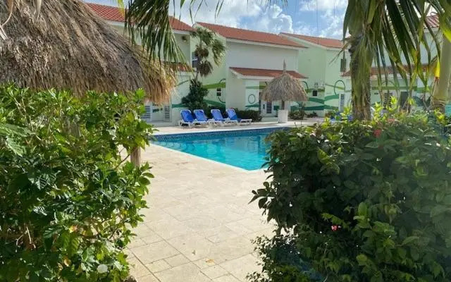 Blue Lagoon Apartment