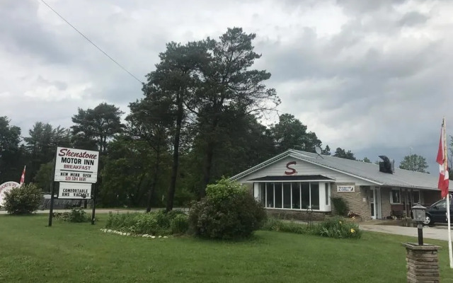 Shenstone Motor Inn & Restaurant