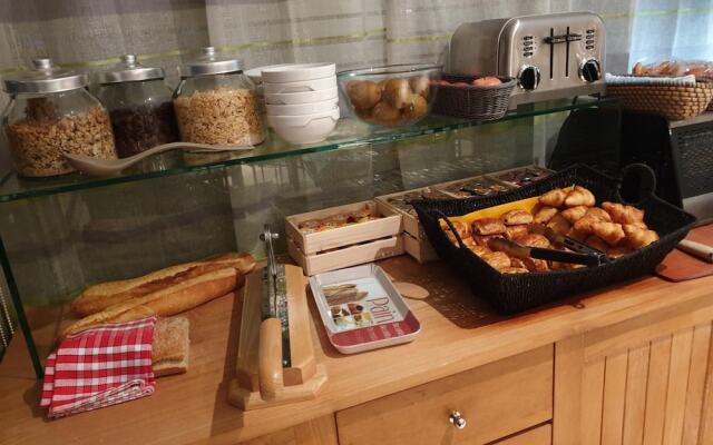 FASTHOTEL LE RALE DES GENETS - Un hôtel FH COLLECTION