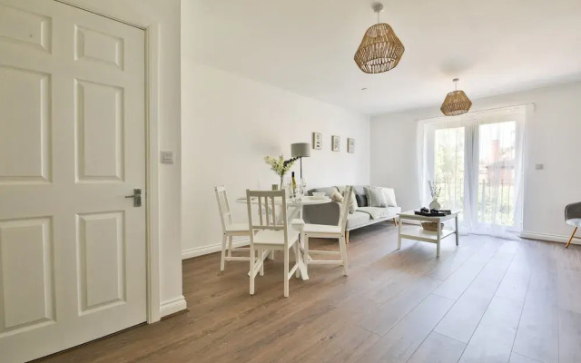 Spacious Apartments with Private Parking