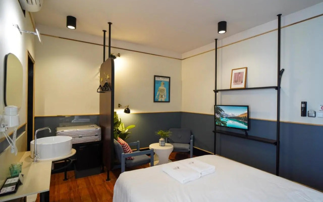 Josh Hotel