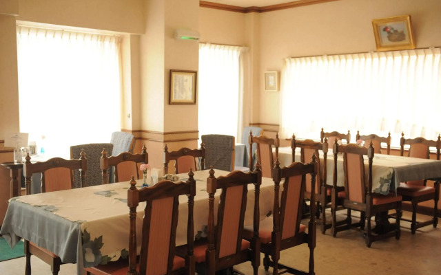 Crown Hotel Okinawa