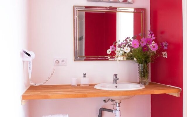 La Maison des Copains