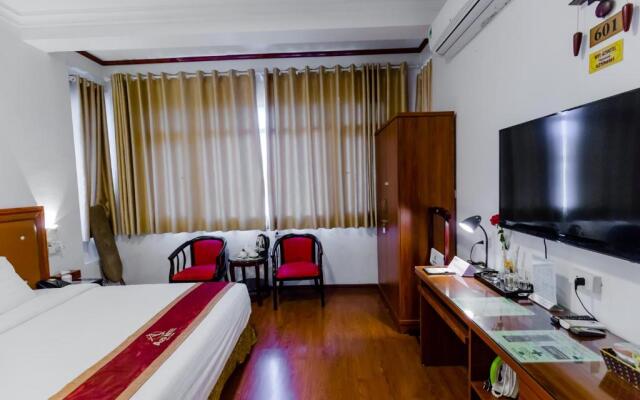 Huong Giang Hotel