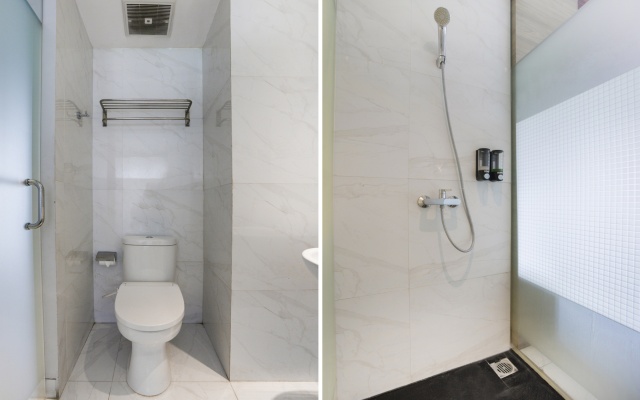 Collection O Bekasi Timur Near Gedung Juang Formerly Regia Tambun