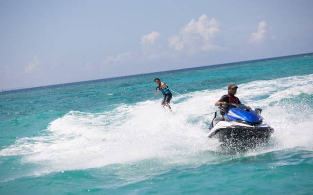 YYY CLUB iE RESORT