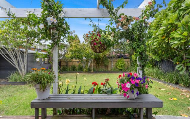 Charming Spacious Home in Birkenhead