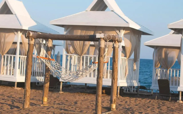 Echinus Lara Hotel