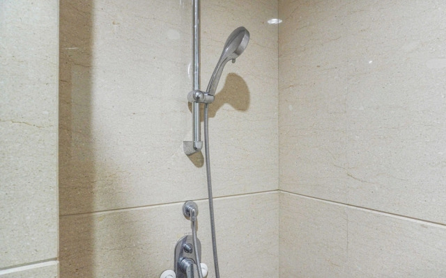 Nice And Homey 1Br Apartment At Southgate Residence