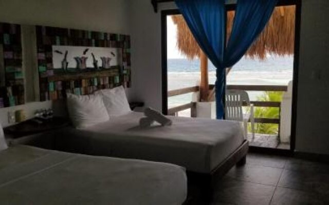 Hotel Blue reef con alberca & frente al mar
