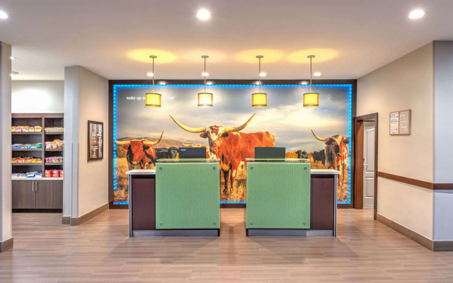 La Quinta Inn & Suites by Wyndham Tyler - University Area