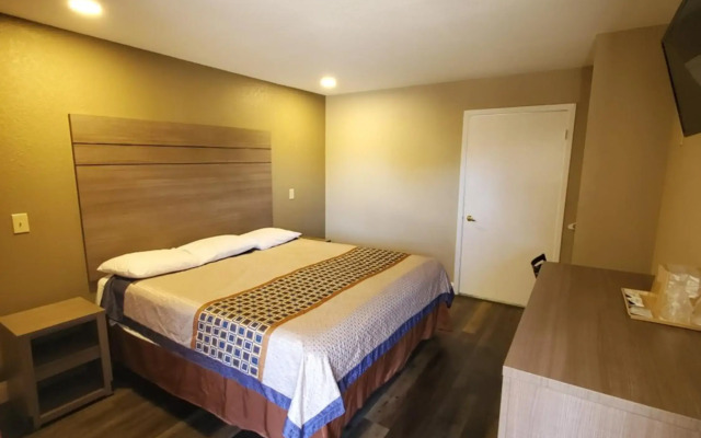 River Inn Motel