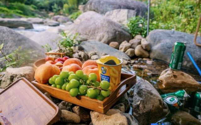 Yaojia｜Township see cloud bamboo Valley river hot spring guest house