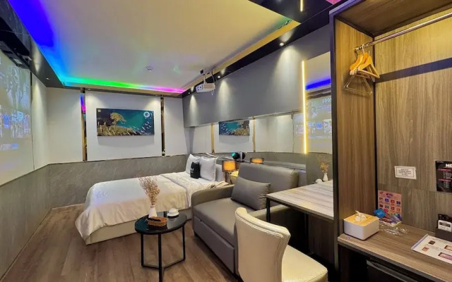 Reddoorz Plus Near Saigon Centre