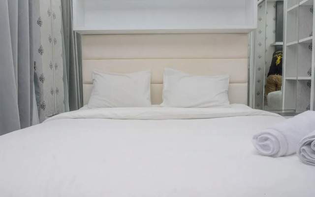 Comfort with City View Studio Tifolia Apartment