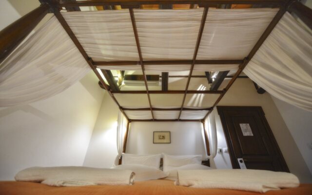 Eos Authentic Experience