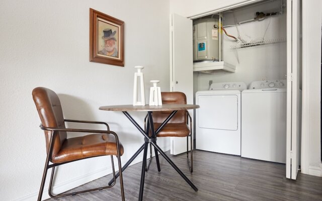 The Domain Luxury Suites by Sonder
