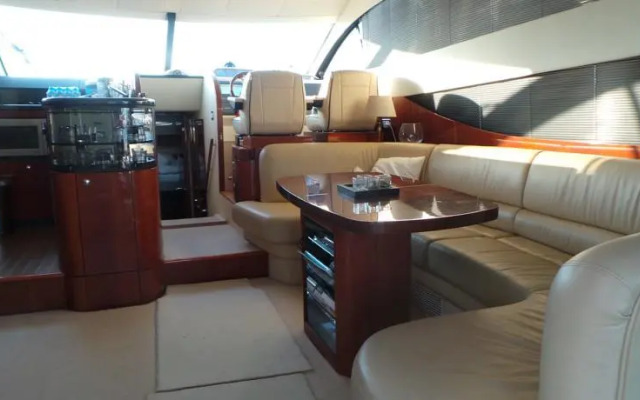 Luxe Yacht including SunSet Cruise