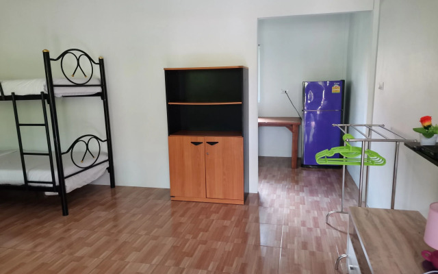 OYO 967 Andathien Pool Villa Aonang