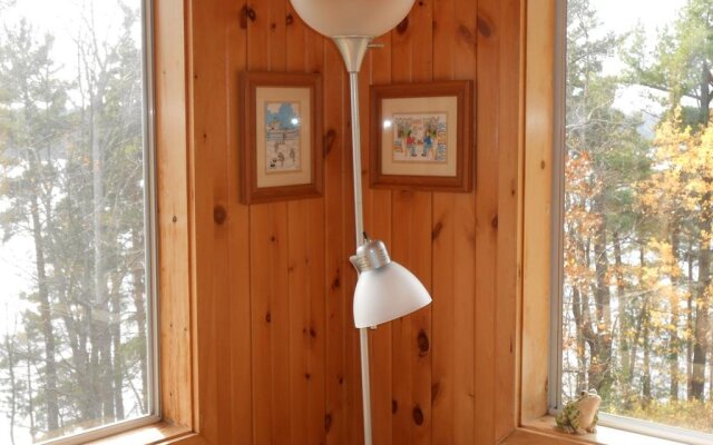 Laughing Waters Bed & Breakfast and Vacation Rental