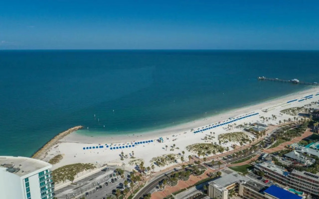 Waterfront Breeze Condo Condo