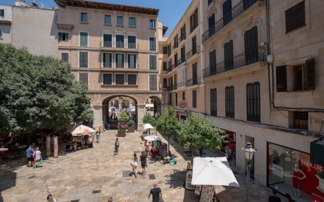 L'Aguila Suites Gaudí