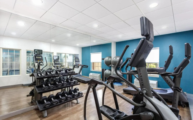 Holiday Inn Express & Suites Williamsburg by IHG