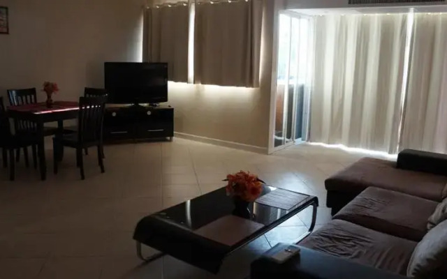 Pratumnak Executive Apartment