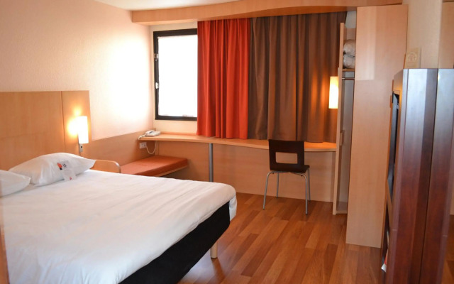 ibis Angers Centre Château