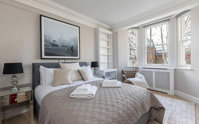 JOIVY Astonishing 2 Bedroom near Mayfair & Piccadilly Circus