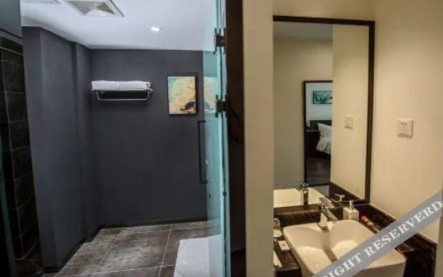 Ripple Hotel(Yantai University Wanxianghui Branch)