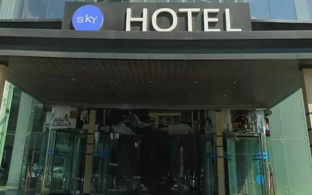 Sky Hotel Baku