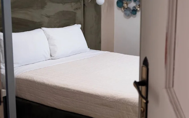 The Gate 441 Rooms