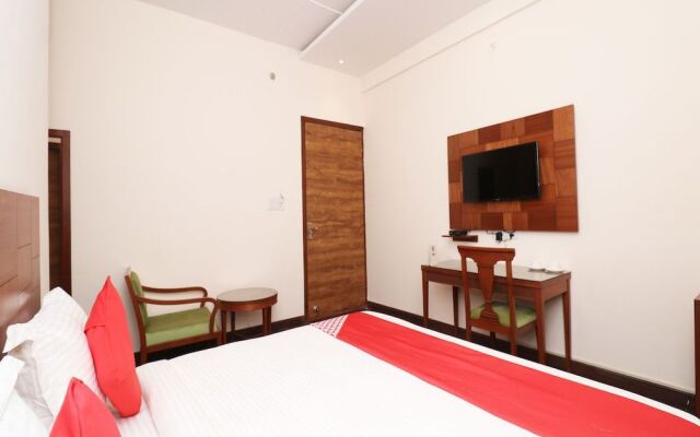 Collection O 27732 Hotel Avasa Inn