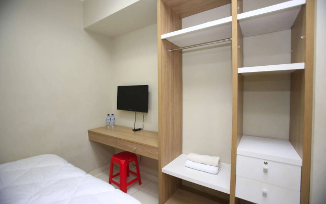 RedDoorz Karet Pedurenan