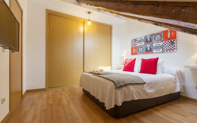 7rooms7 Plaza Mayor Madrid Apartments