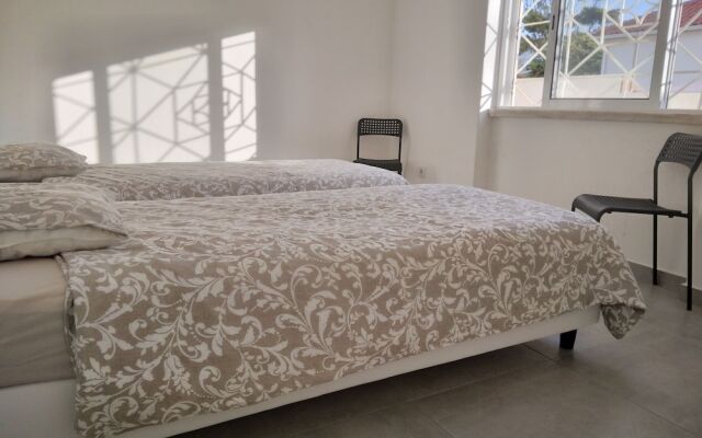 "room in Guest Room - Caparic Poshtel An Luxury And Posh Style Hostel."