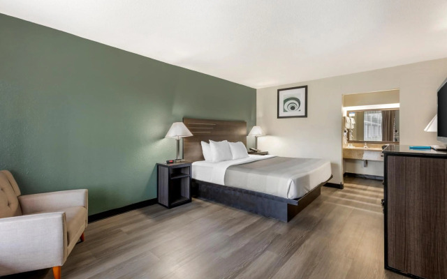 Quality Inn & Suites Santee