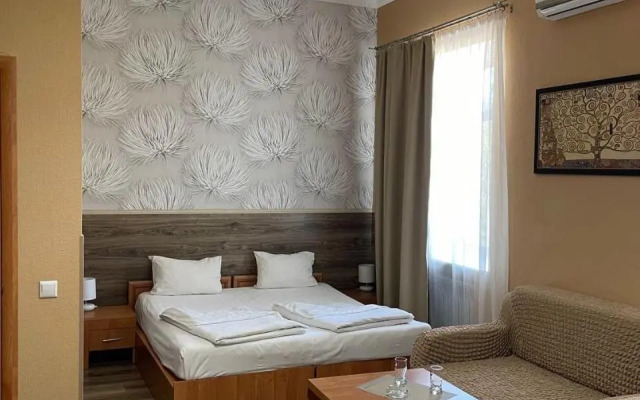 Shanyrak Hotel