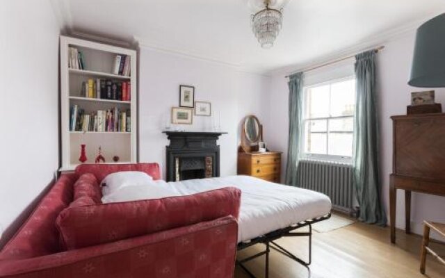 York Rise by Onefinestay