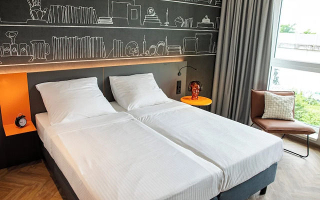 LOGINN Hotel Köln Airport