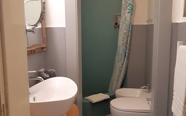 B&B S. Trinità 18 Suites & Rooms