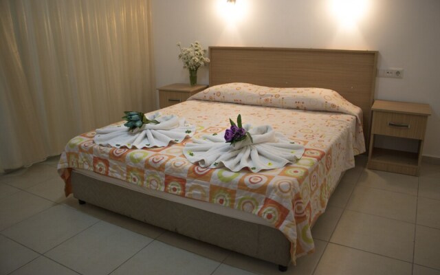 Kalia Beach Hotel Side